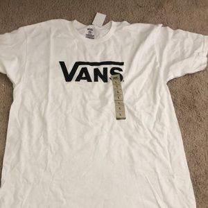 NWT - men’s Vans Size L shirt